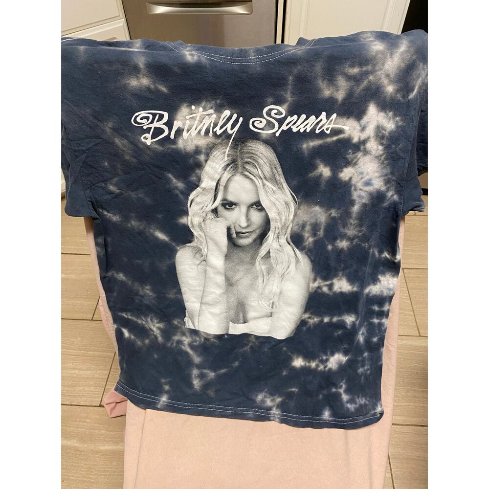 Britney Spears Shirt Size M/L